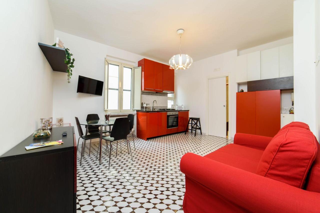 Centro Storico - Wifi & Cucina Apartment Salerno Luaran gambar