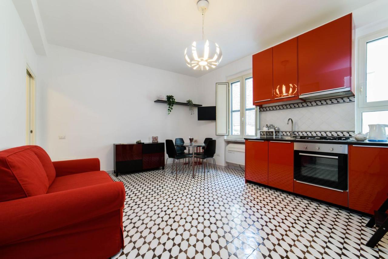Centro Storico - Wifi & Cucina Apartment Salerno Luaran gambar